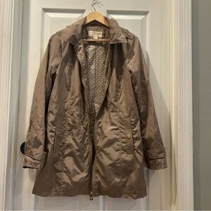 Michael Kors Tan Gold Trench Rain Jacket Light Coat with Classic CollarSize Med